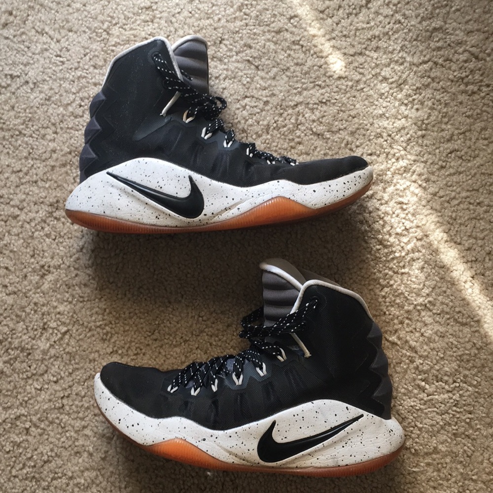 Nike No Space id” Sneakers 7 men/boys Custom Made